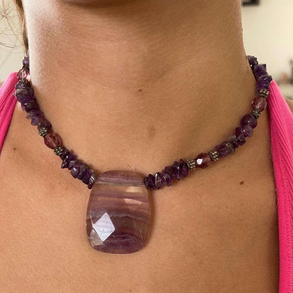 Stone inspire necklace